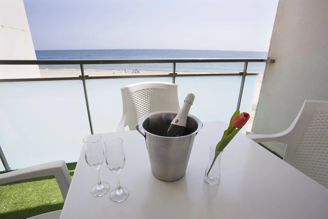 Apartamentos Fabiola Камбрильс Апартаменты